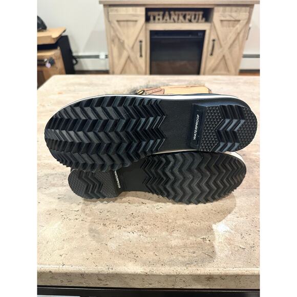 NEW in Box Sorel Women’s Tofino II Faux Shearling Lined Waterproof Boot size 7 - Picture 9 of 10